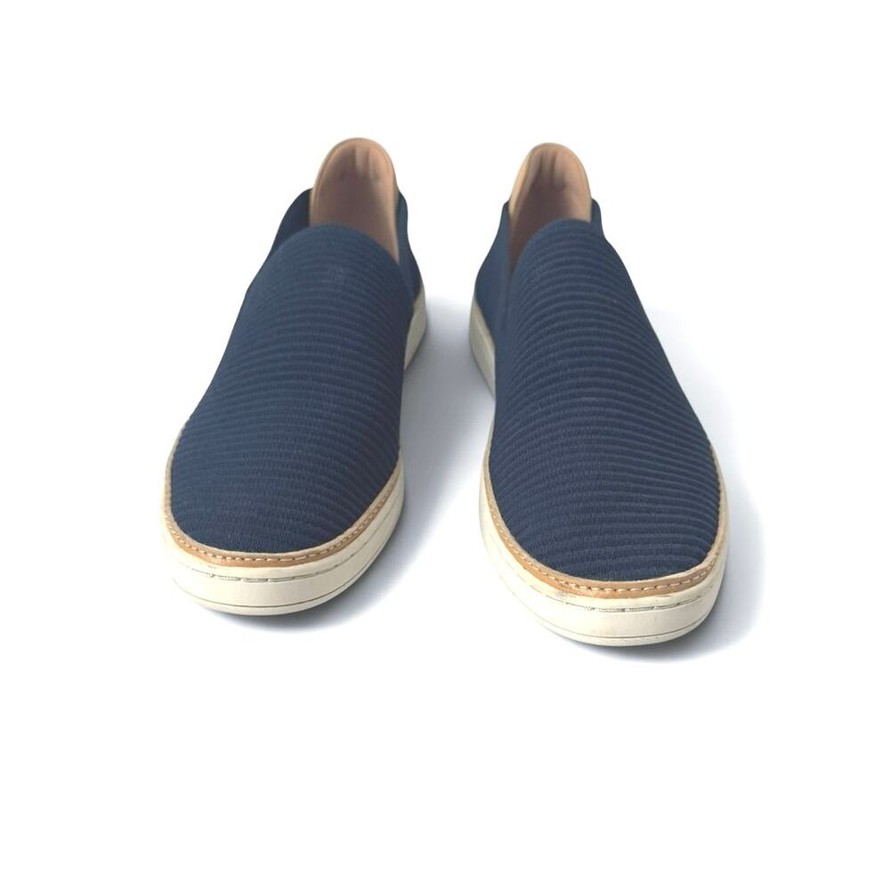 UGG Women’s Sammy Slip-On Navy Rib-Knit Sneakers Shoes Size 9.5 M - Picture 2 of 10